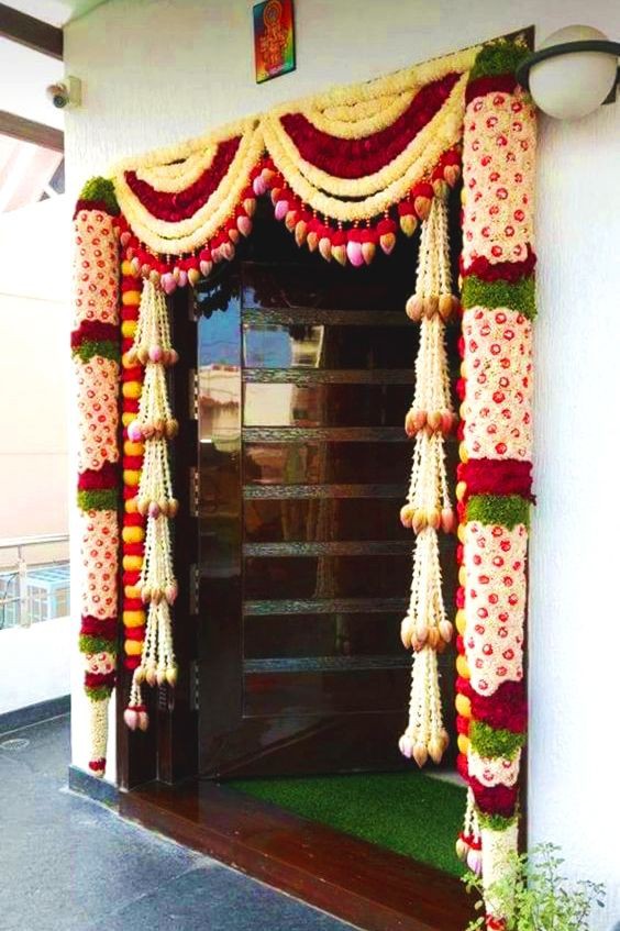 Breathtaking floral entrance to match the beauty inside.