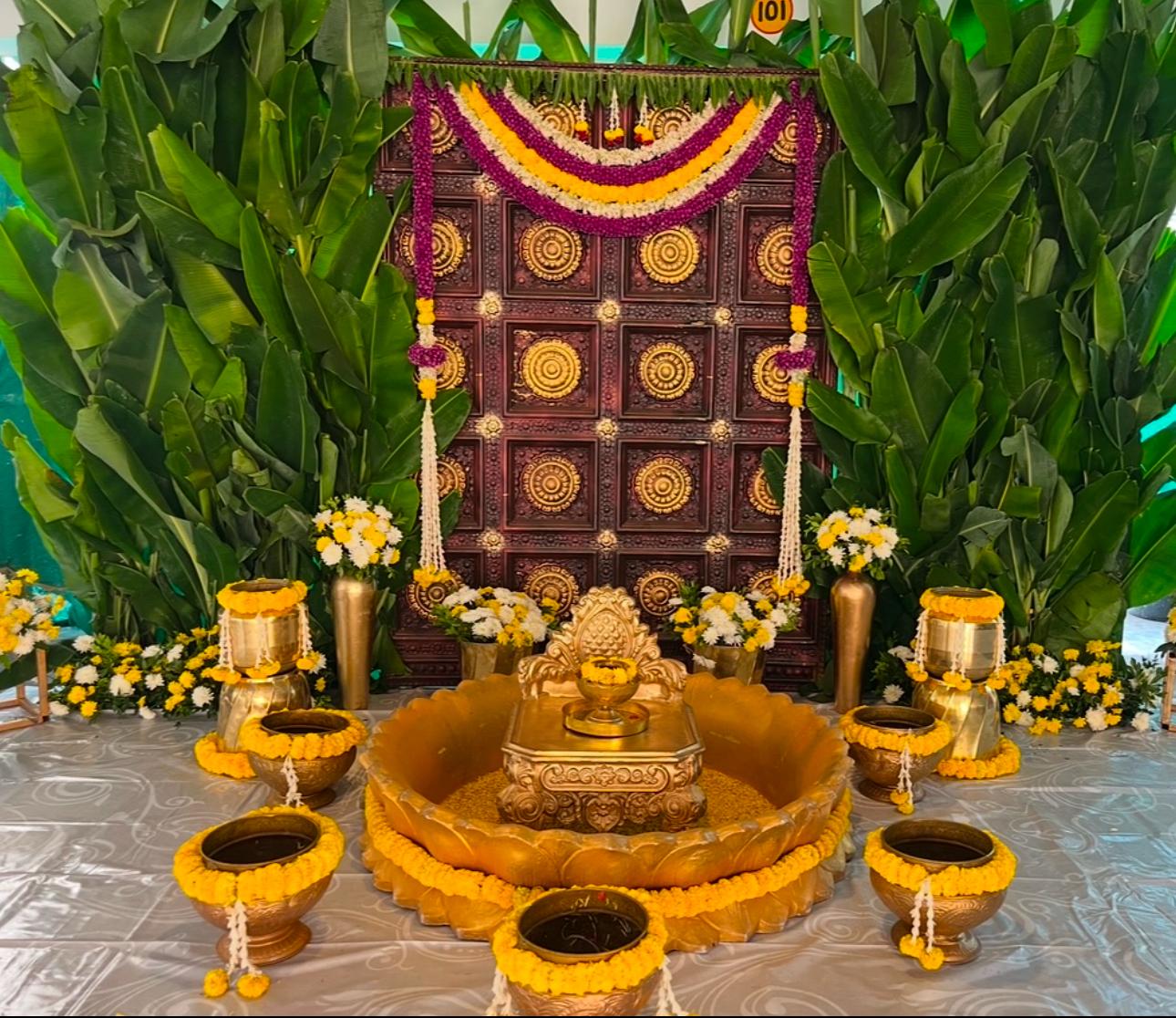 Celebrate Culture with Classy Traditional Decor In Vintage Style With Natural Flowers