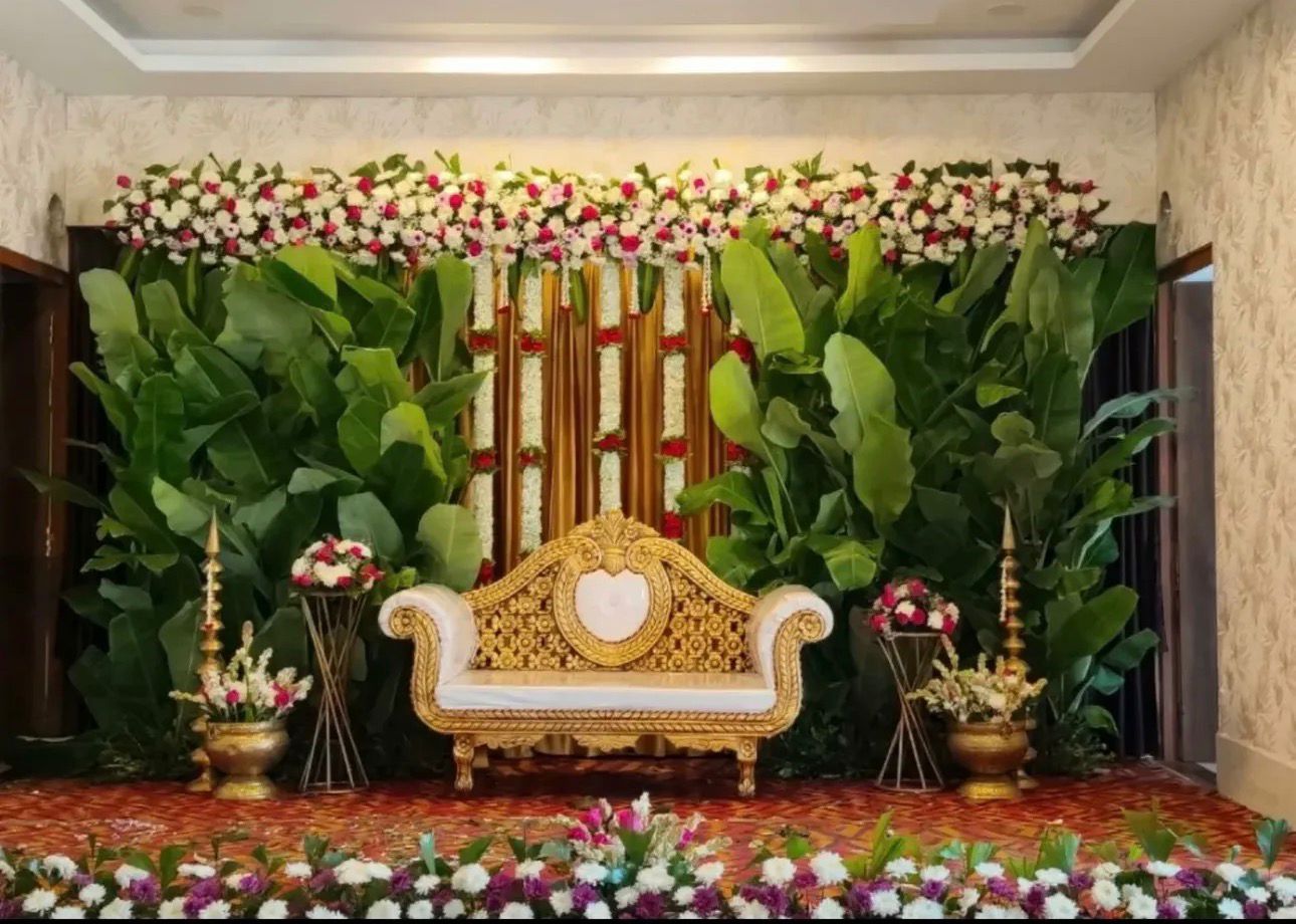 Luxury Banana Leaf Sreemantham Stage Decoration
