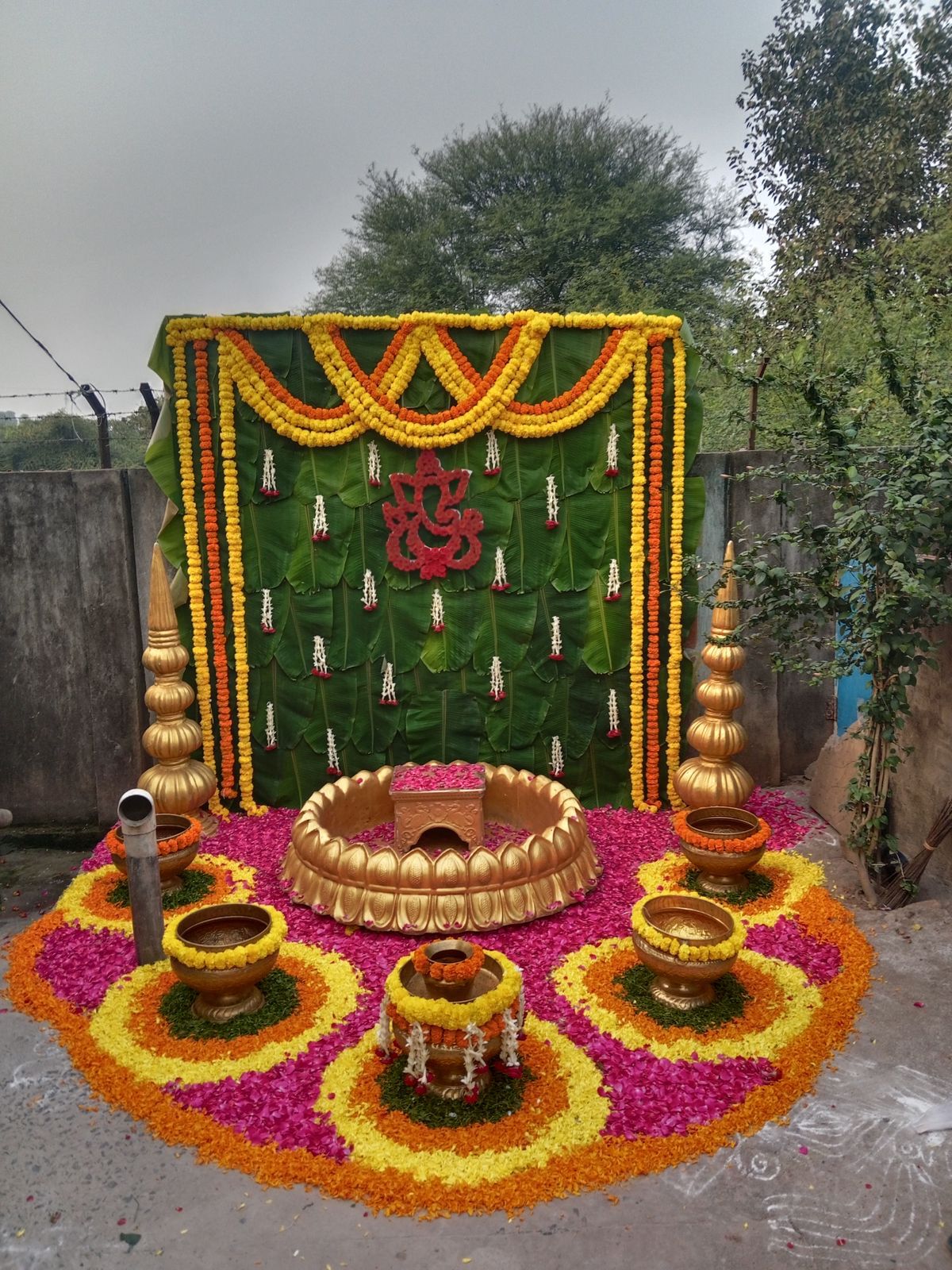 Traditional Haldi Marigold Flower Decoration