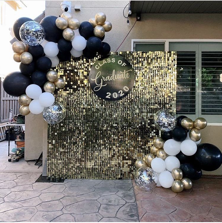 Create An Enchanting Atmosphere For Your Graduation With This Backdrop