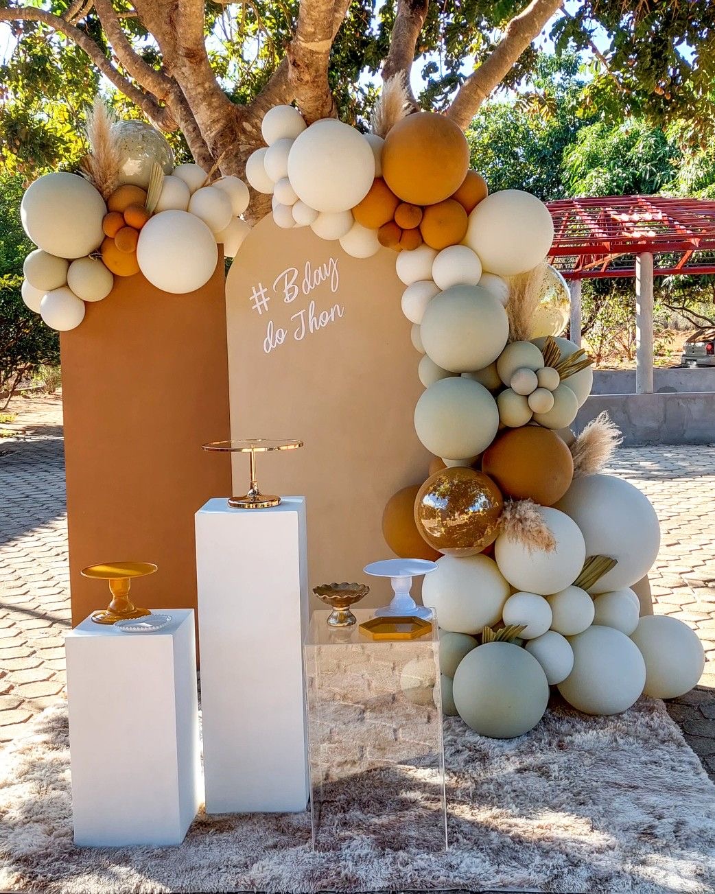 Creating a Memorable Birthday Bash With This Classy Setup