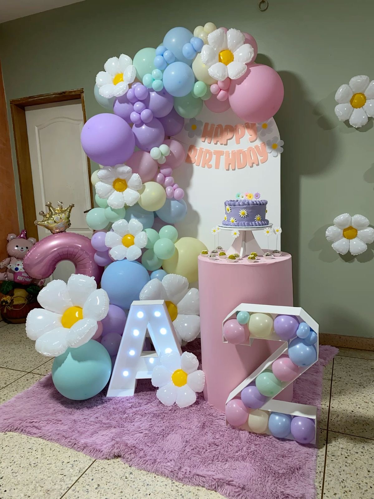 Embrace Nature with Beautiful Daisy Themed Decor