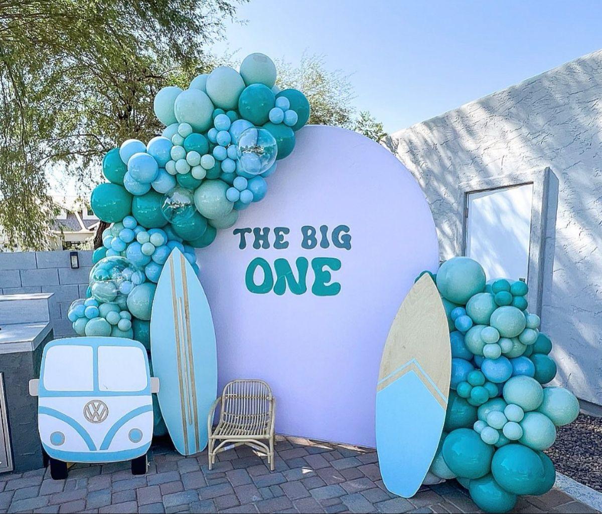 Salt in the Air, Balloons Everywhere – It’s Beach Party Time